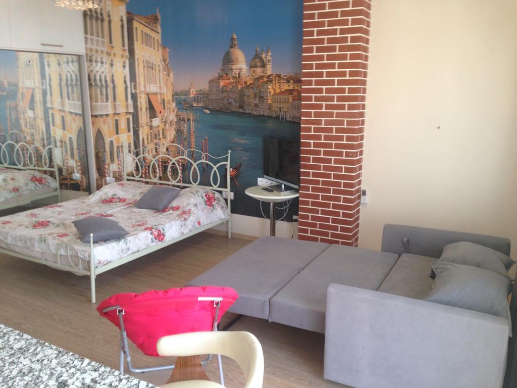 Apartment On Takaishvili Batumi Exterior photo